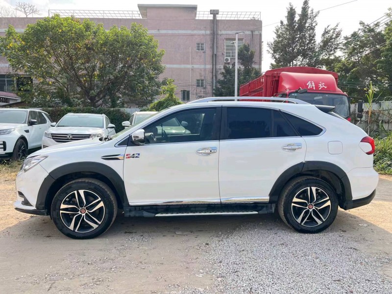 广州16年比亚迪唐7