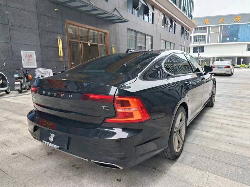 东莞17年沃尔沃S907