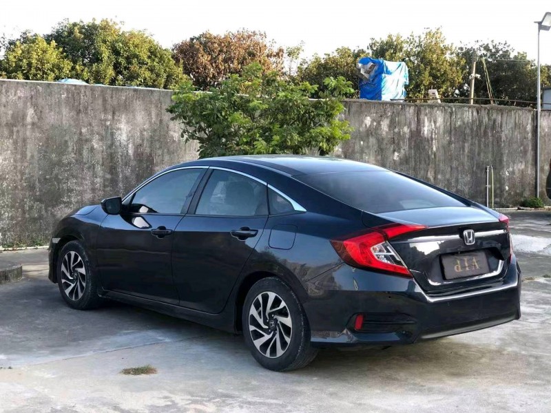 珠海18年本田思域8