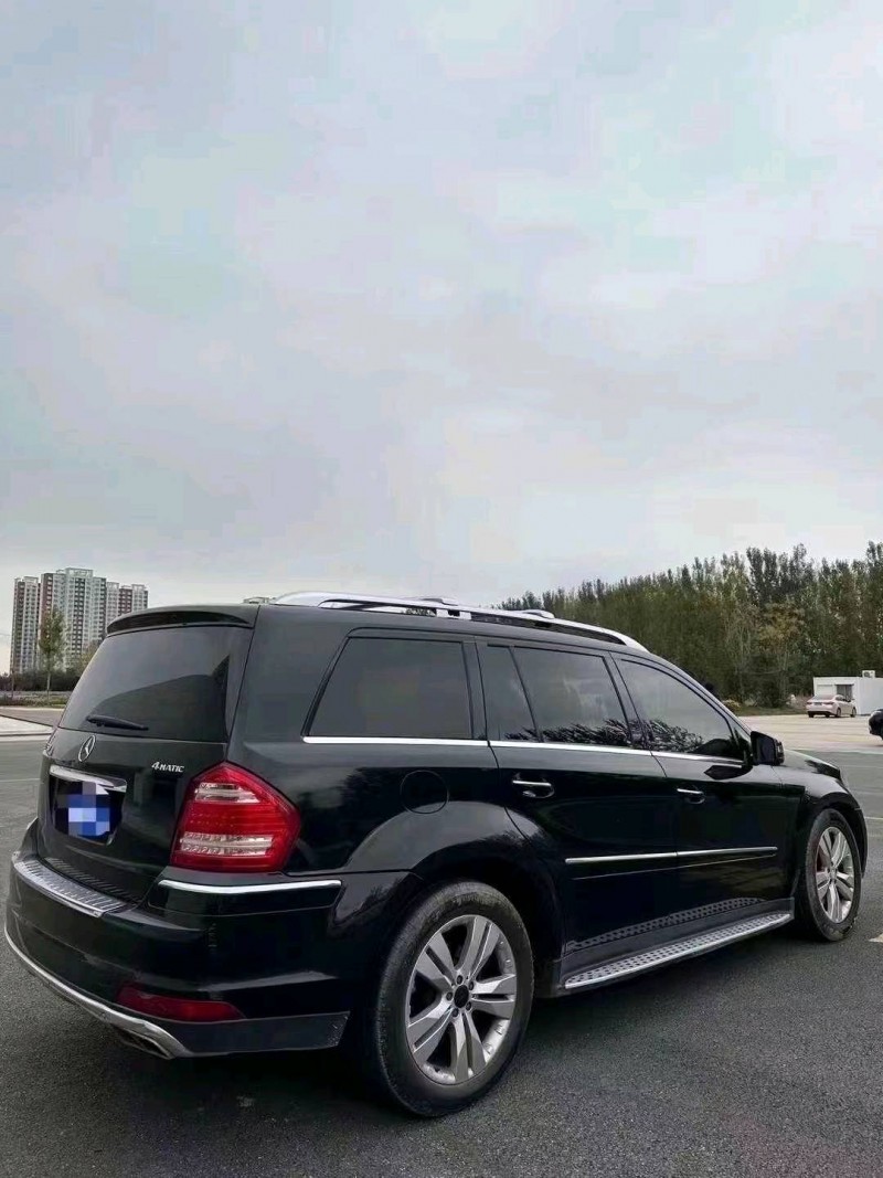 东营10年奔驰GL5