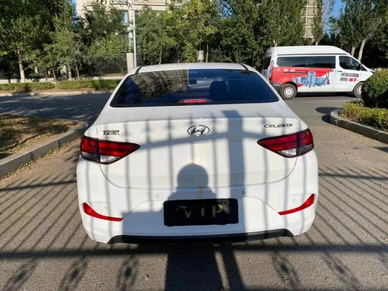 沈阳17年现代悦动9