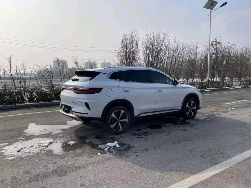 枣庄23年比亚迪宋4