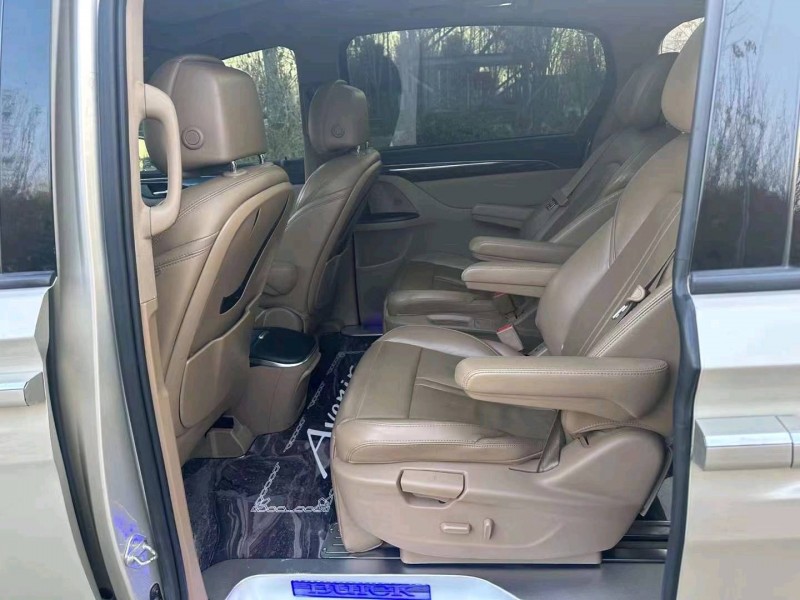 枣庄18年别克GL88