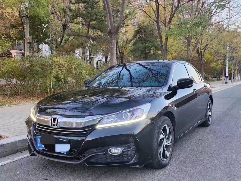 邯郸18年本田雅阁5