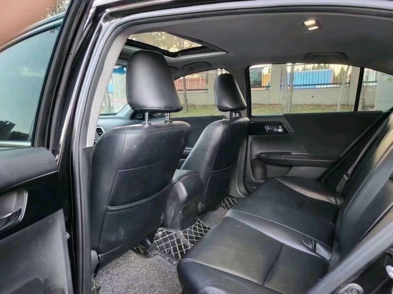 邯郸18年本田雅阁6