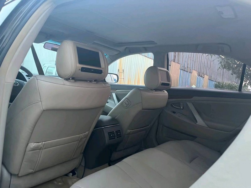 潍坊11年丰田凯美瑞5