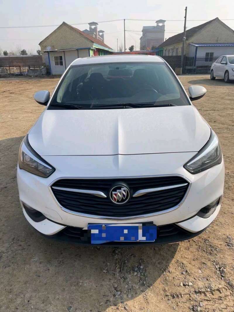 菏泽19年别克凯越1