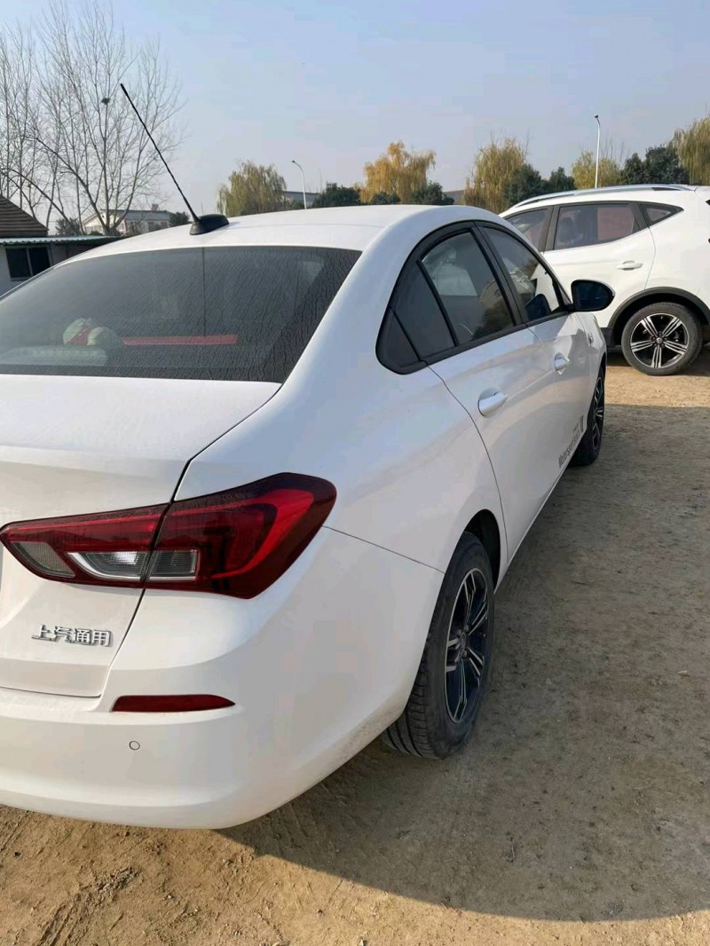 菏泽19年别克凯越7