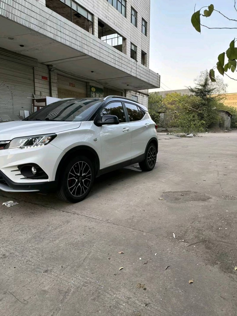 邯郸17年东南汽车DX32