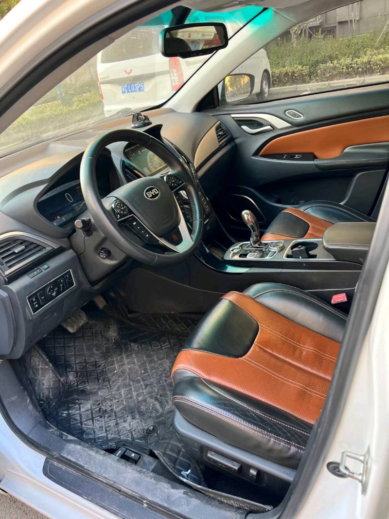 徐州16年比亚迪秦4