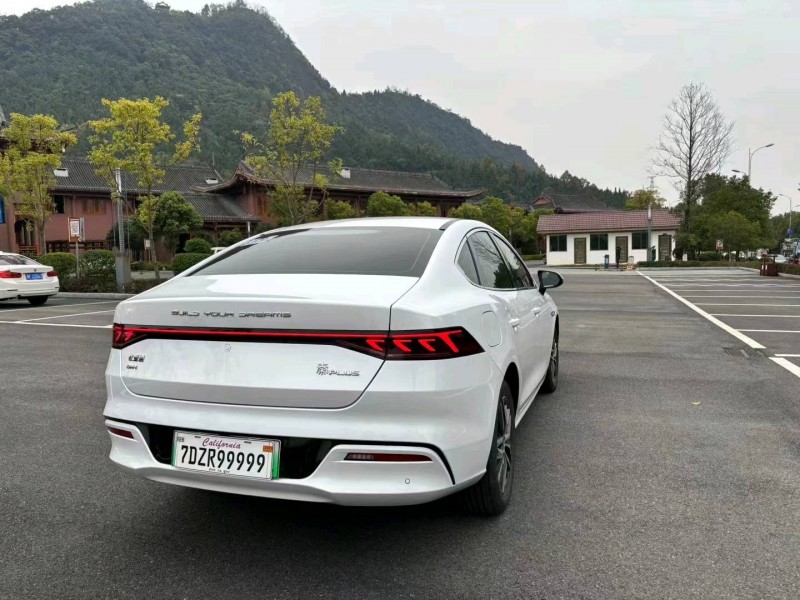 重庆22年比亚迪秦5