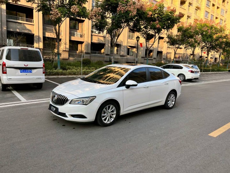 徐州17年别克威朗2