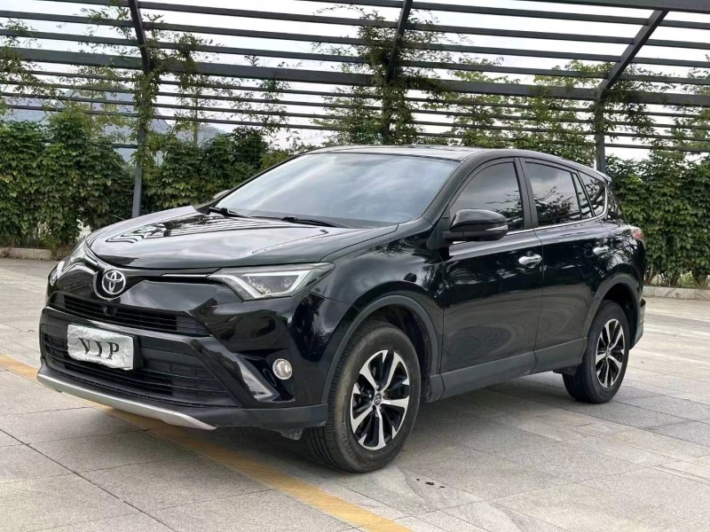 汕头18年丰田RAV4荣放8