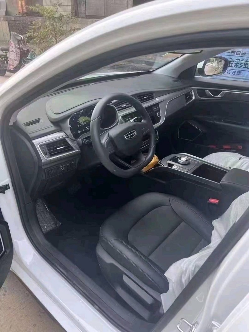 邯郸23年吉利帝豪EV4