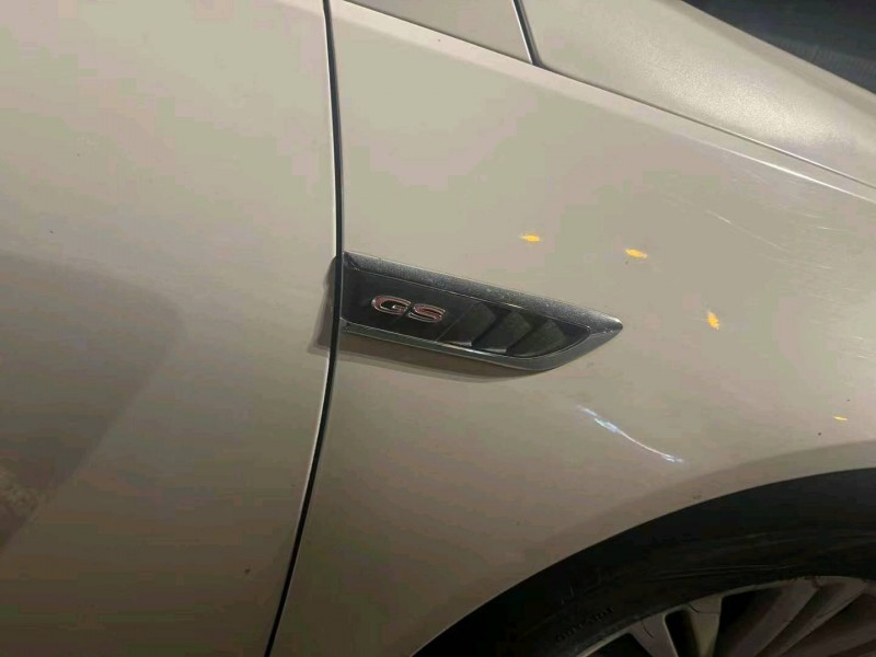 苏州15年别克君威7