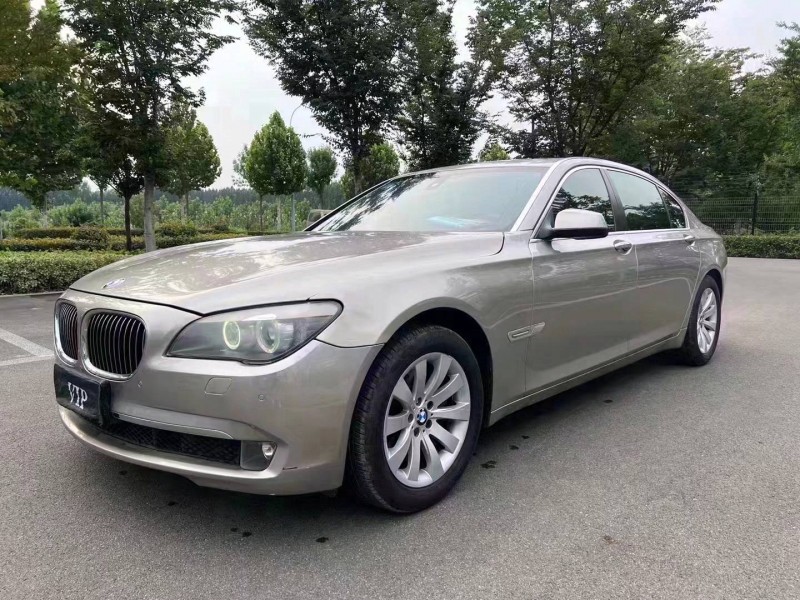 济宁12年宝马7系3