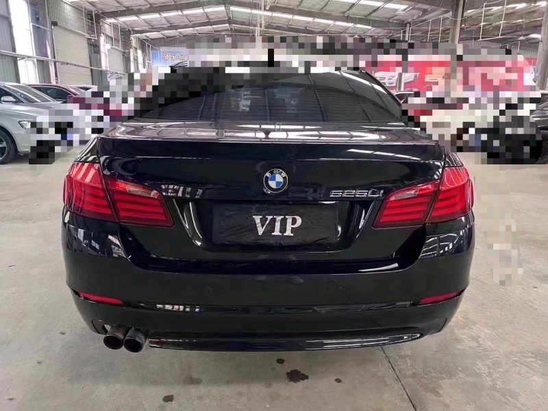 济宁13年宝马5系9