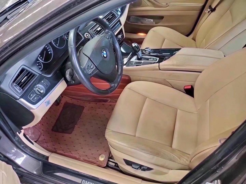 济宁13年宝马5系5