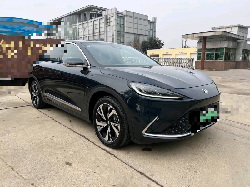 济宁23年极狐汽车阿尔法2