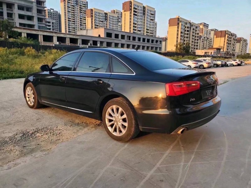 济宁13年奥迪A6L8