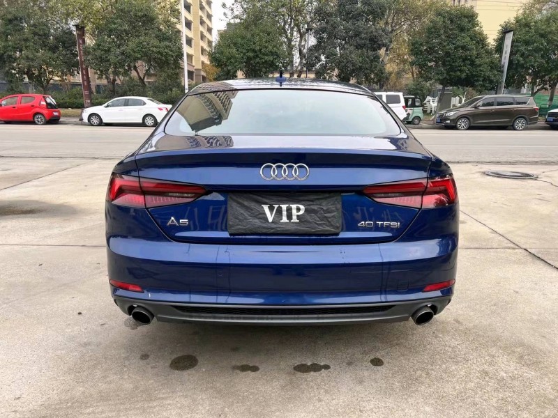 济宁17年奥迪A59