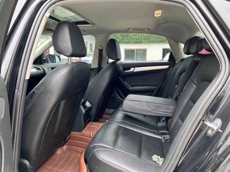 济宁15年奥迪A4L6