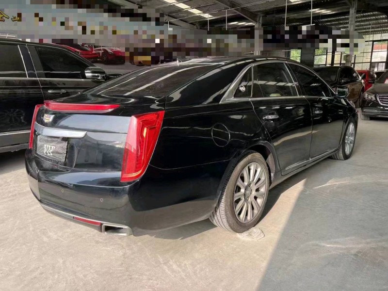 济宁17年凯迪拉克XTS7