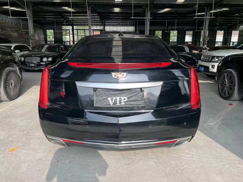 济宁17年凯迪拉克XTS9