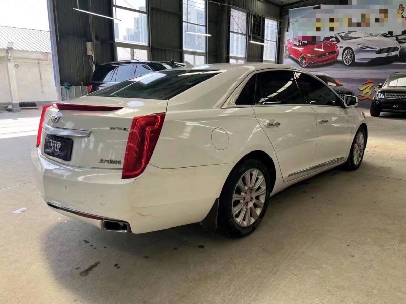 济宁16年凯迪拉克XTS7