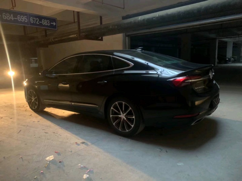 枣庄19年别克君越2