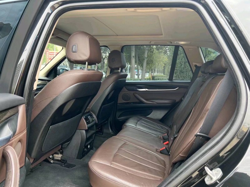 济宁15年宝马X56