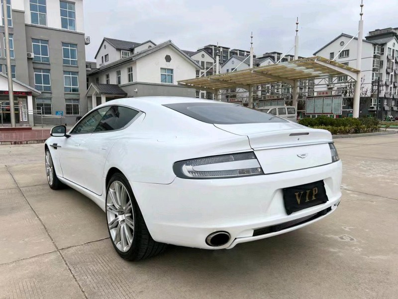 盐城12年阿斯顿·马丁Rapide9