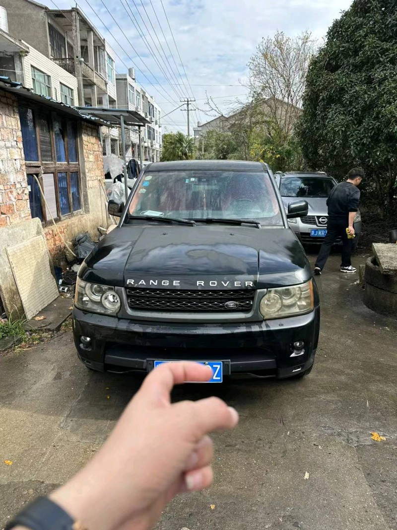 嘉兴11年路虎揽胜1