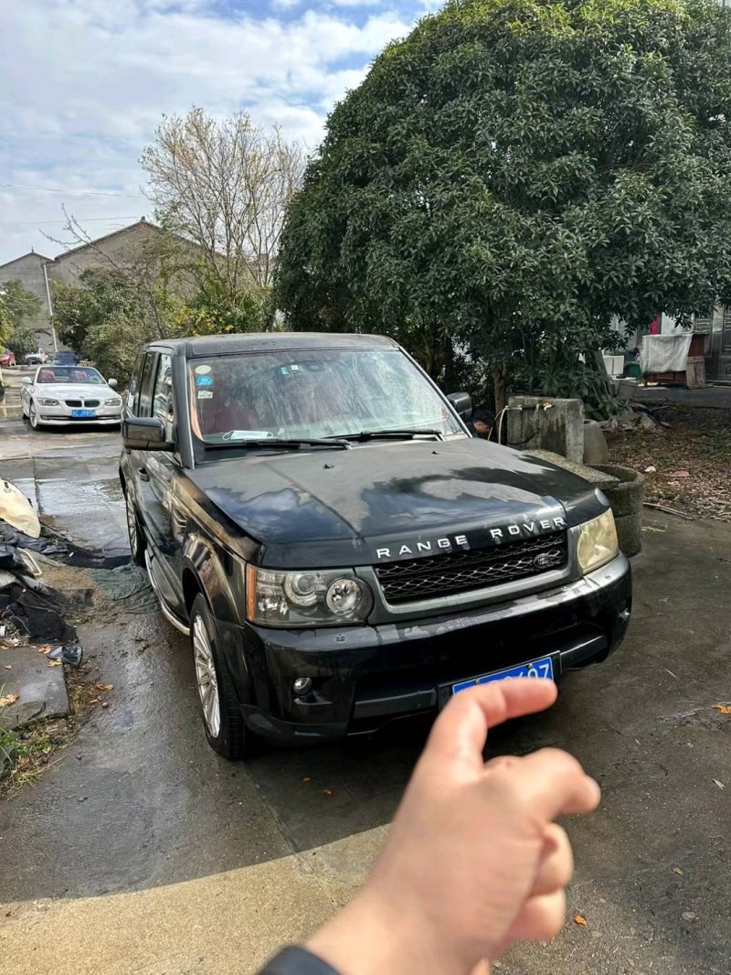 嘉兴11年路虎揽胜2