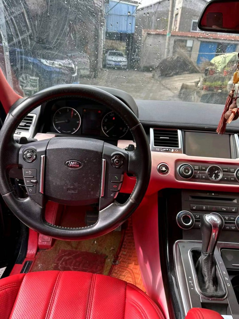 嘉兴11年路虎揽胜7