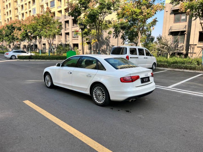 徐州16年奥迪A4L8