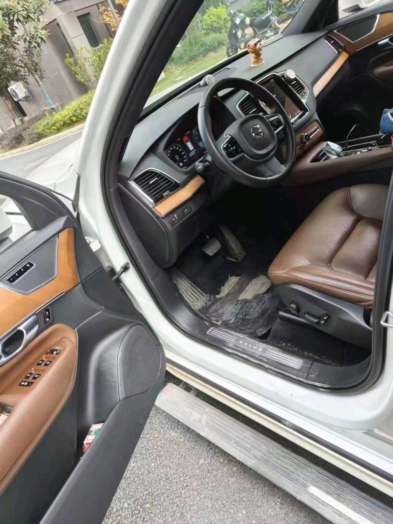 邯郸22年沃尔沃XC903