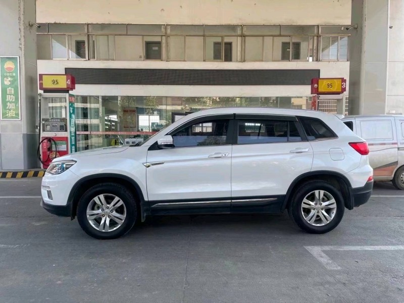 衡陽17年長安汽車CS753