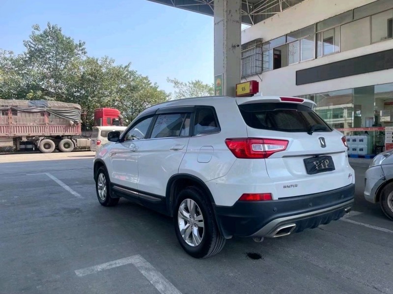 衡陽17年長安汽車CS755