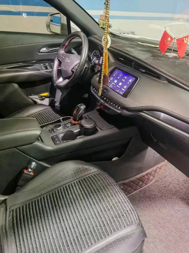 烏海19年凱迪拉克XT44