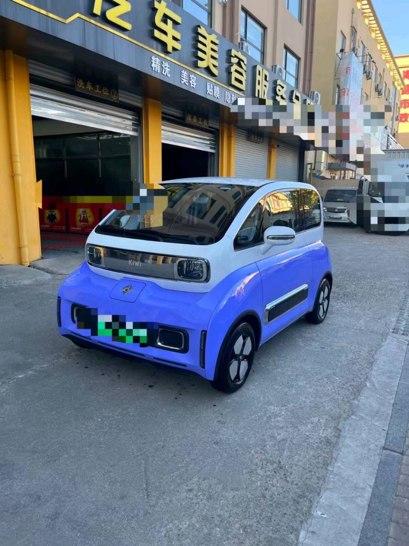 東營23年寶駿KIWI2