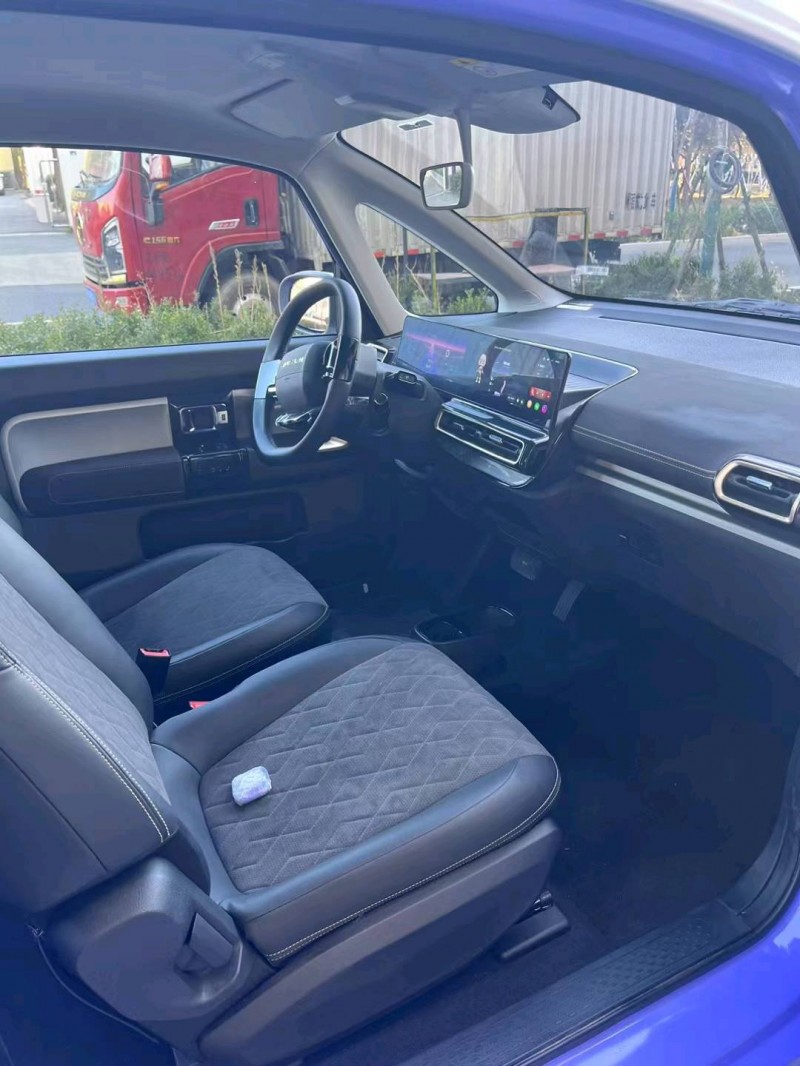 東營23年寶駿KIWI4