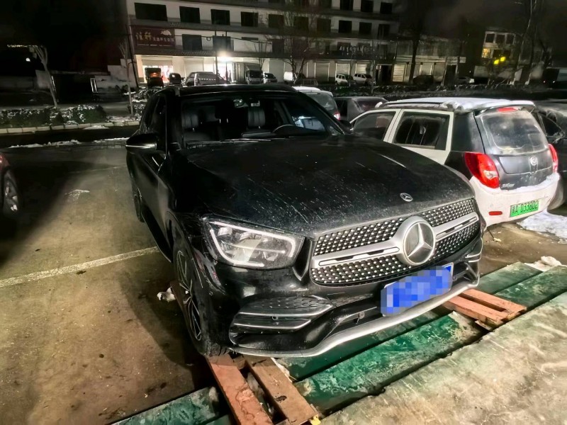邯郸15年奔驰GLC2