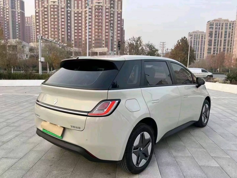 棗莊23年寶駿云朵5