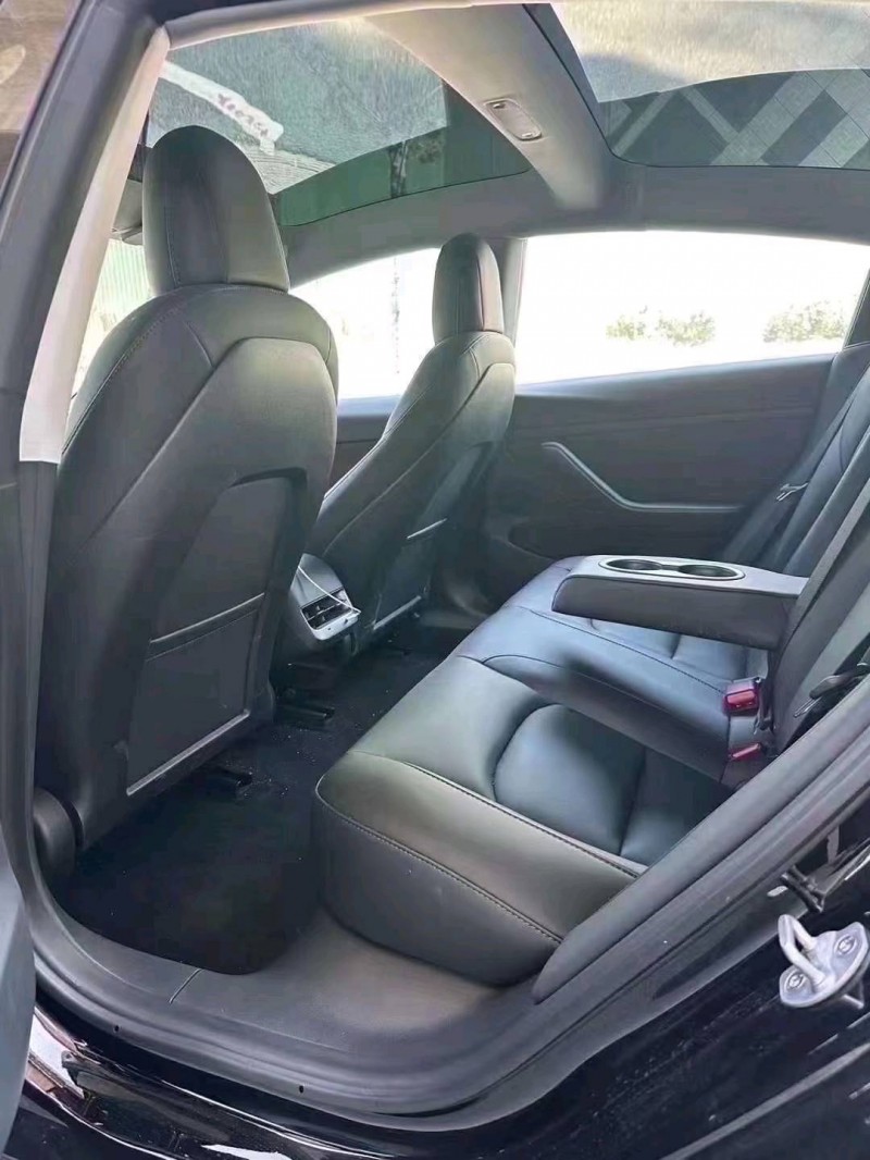 東營23年特斯拉MODEL 34