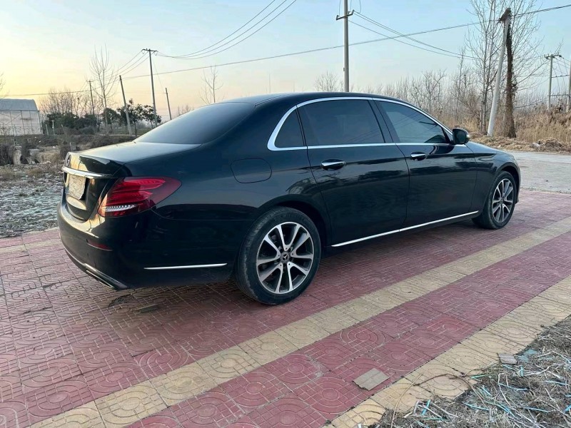 徐州17年奔驰E8