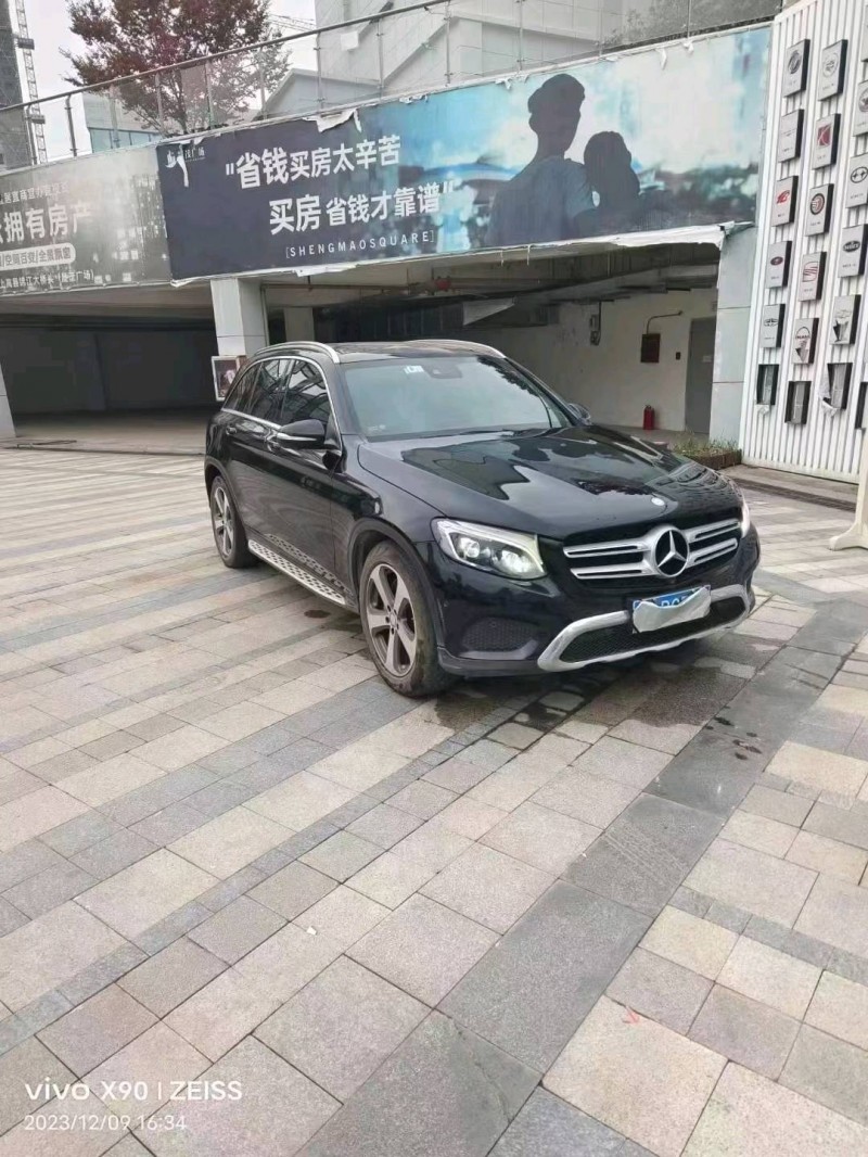 东营16年奔驰GLC4