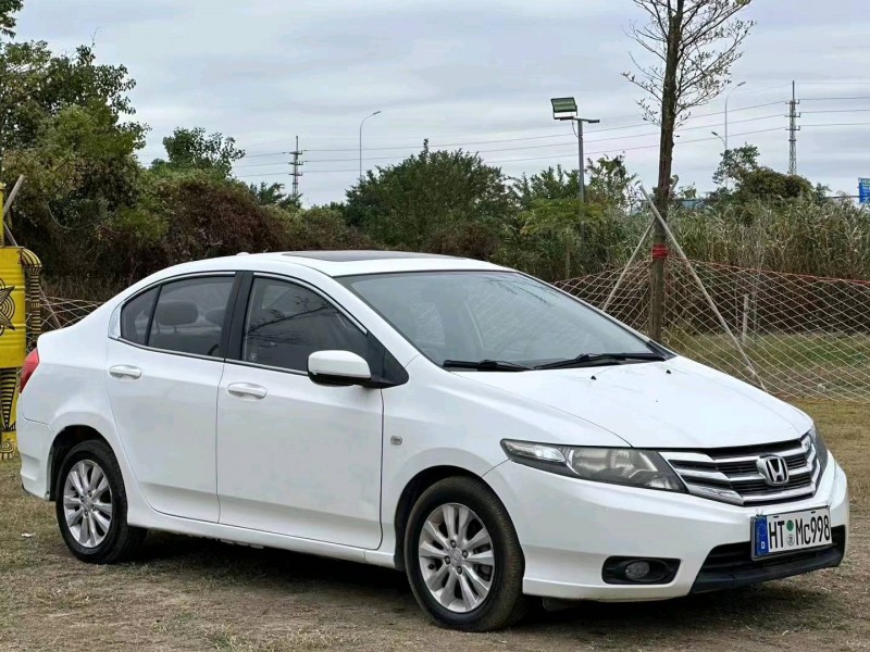 汕头14年本田锋范2