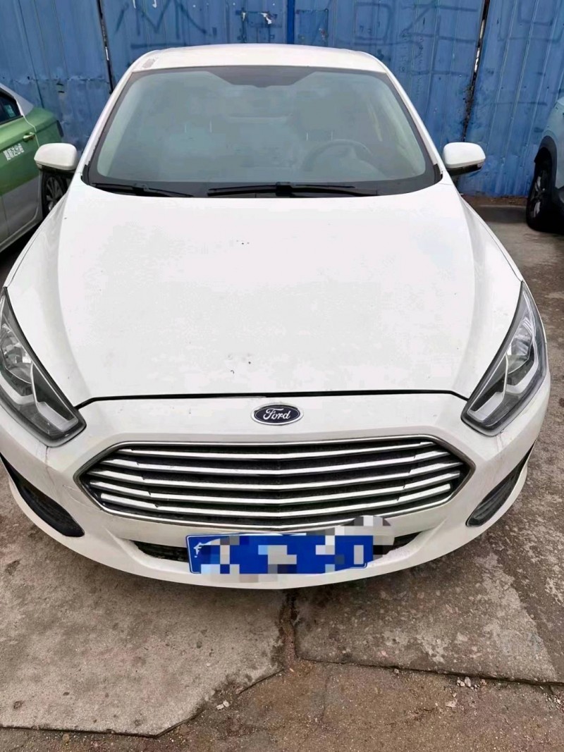 东营18年福特福睿斯1