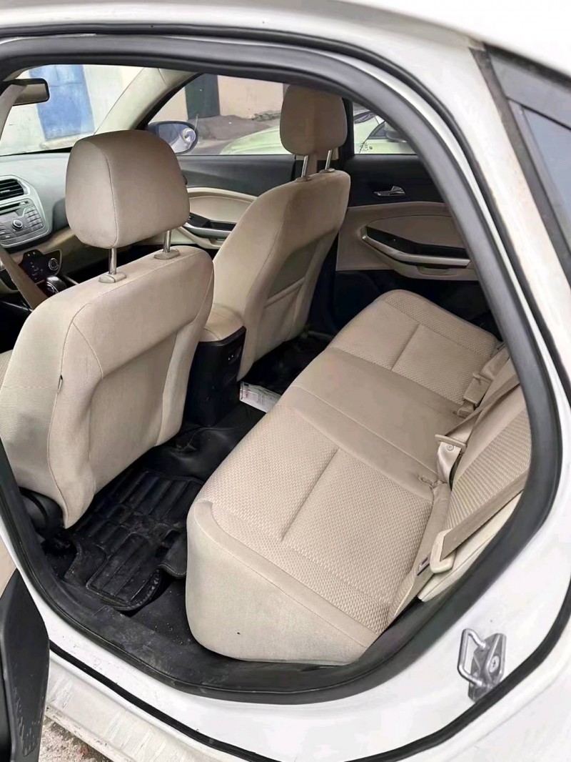 东营18年福特福睿斯3